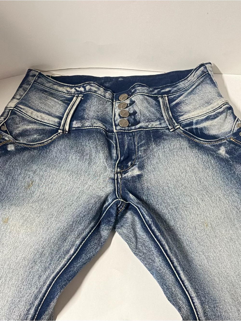 Women’s High-Rise Light Blue Washed Jeans